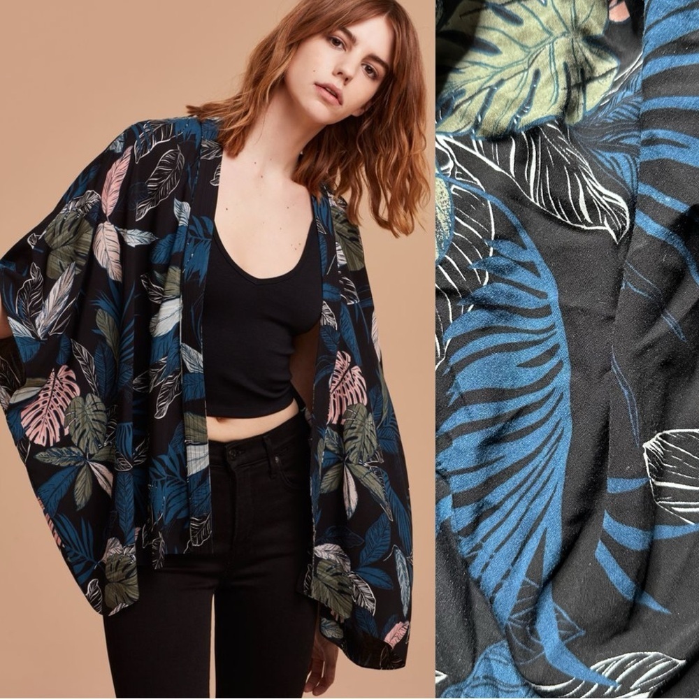 Aritzia Talula Cosima Tropical Floral Kimono